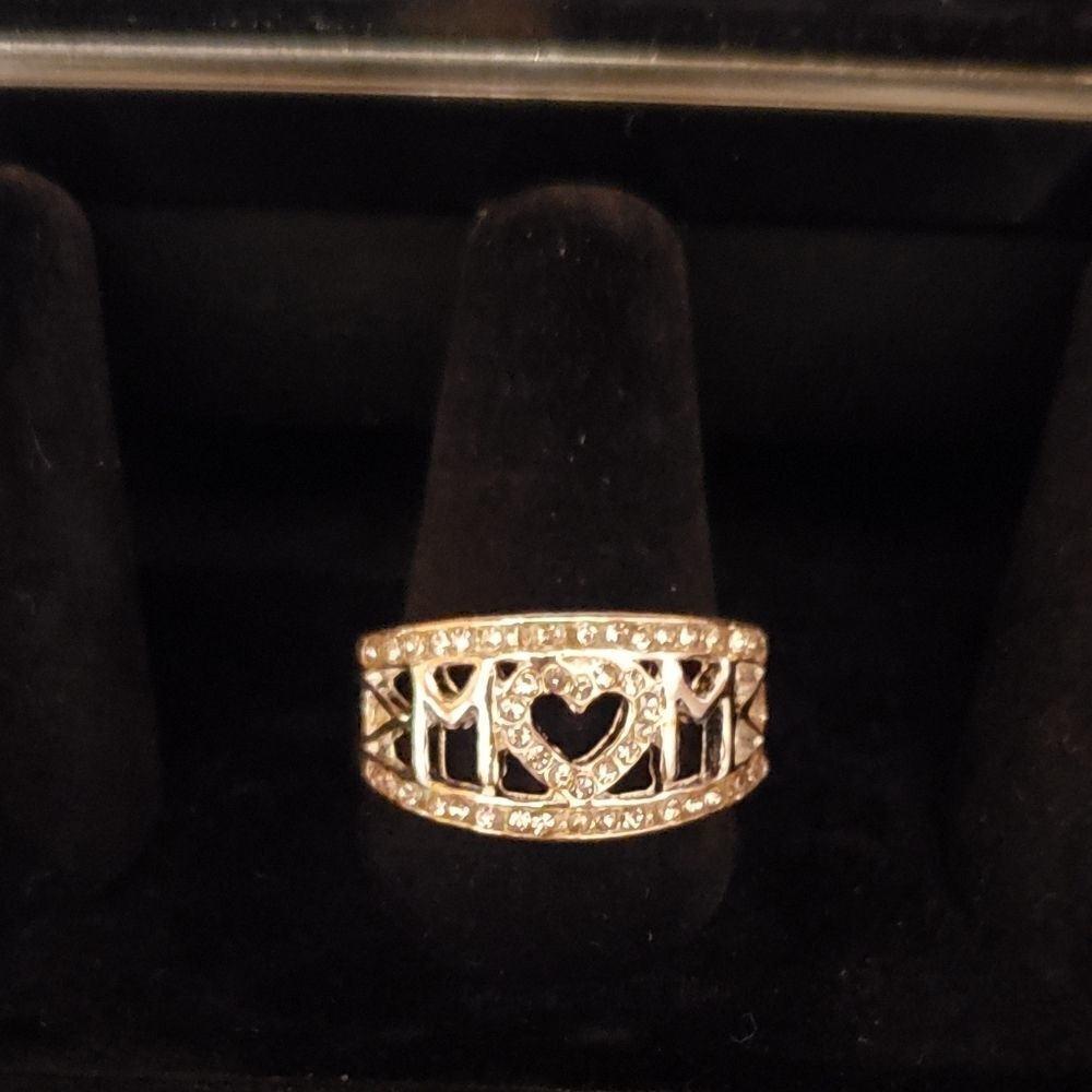 Silver rhinestone MOM Ring - Picture 3 of 5